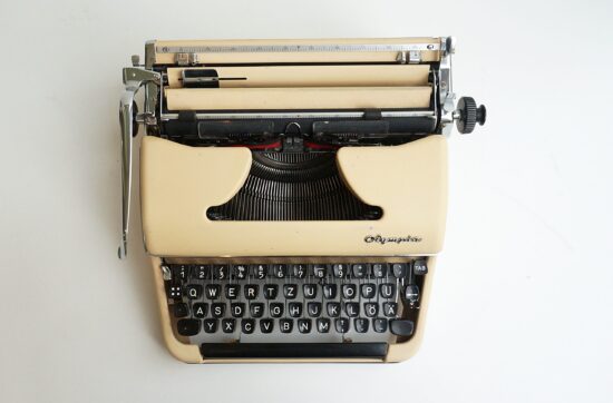 Tell Me Everything: A Four-Week Personal Essay Workshop